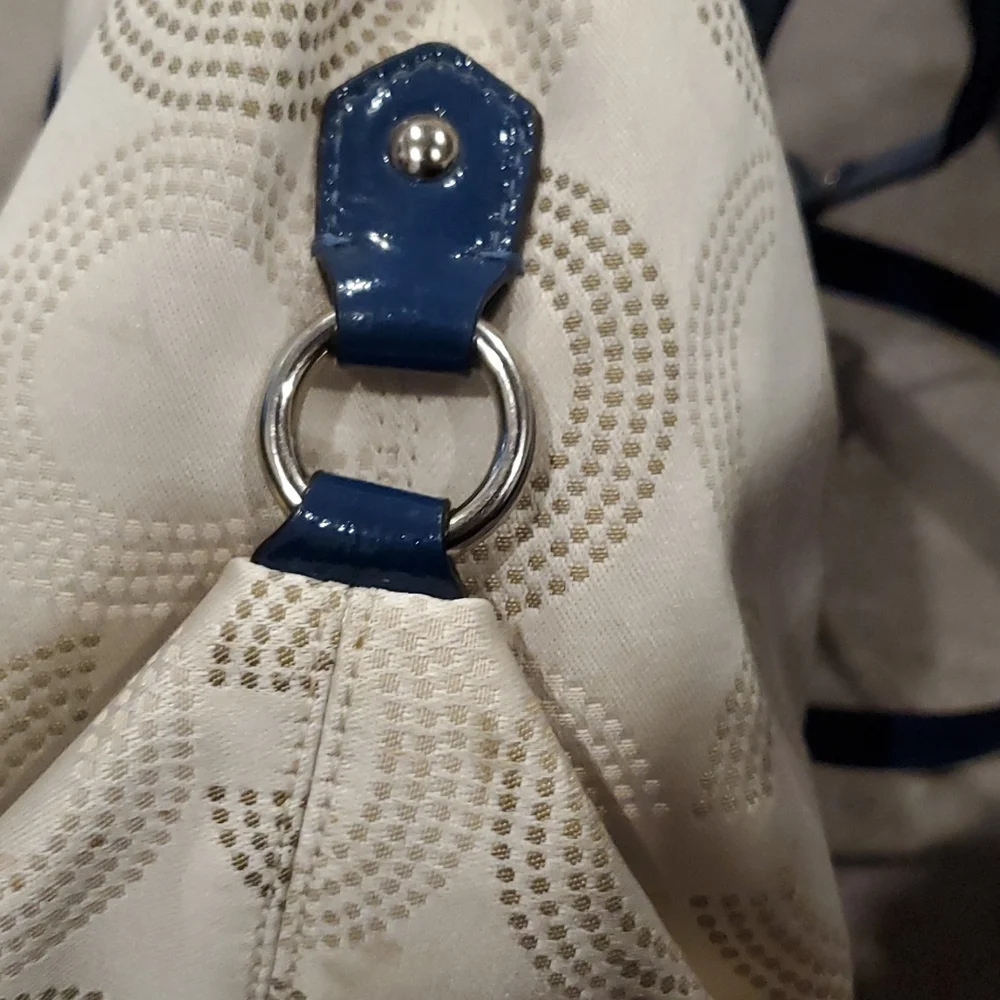 Coach 👜 - Picture 6 of 9